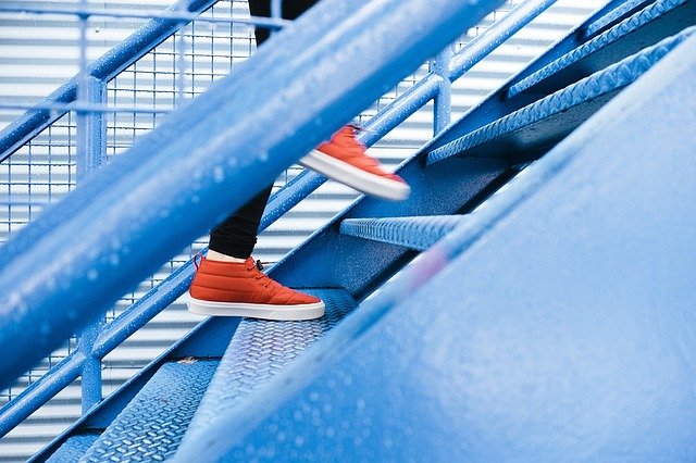 fit bleiben - Treppen steigen